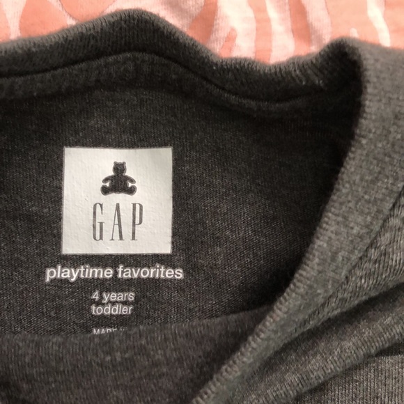 Toddler Boys GAP T-Shirt Bundle Set of 2 - Size 4 - Picture 4 of 5